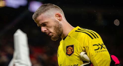 حان الوقت لتحدٍ جديد.. دي خيا يعلن رحيله عن مانشستر يونايتد 